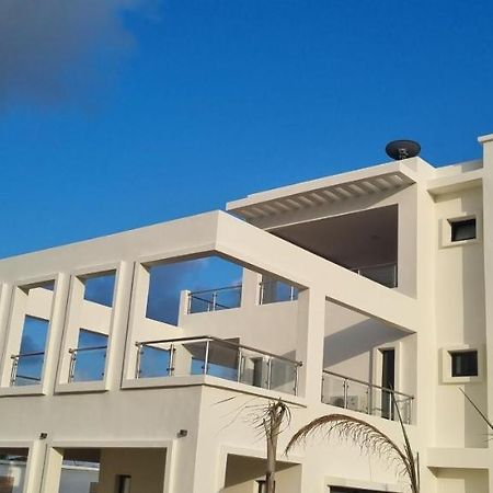 Villa Bolati, avec piscine, jacuzzi, jardin et vue Bonoua Extérieur photo