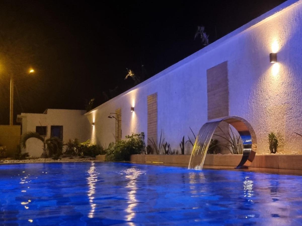 Villa Bolati, avec piscine, jacuzzi, jardin et vue Bonoua Extérieur photo